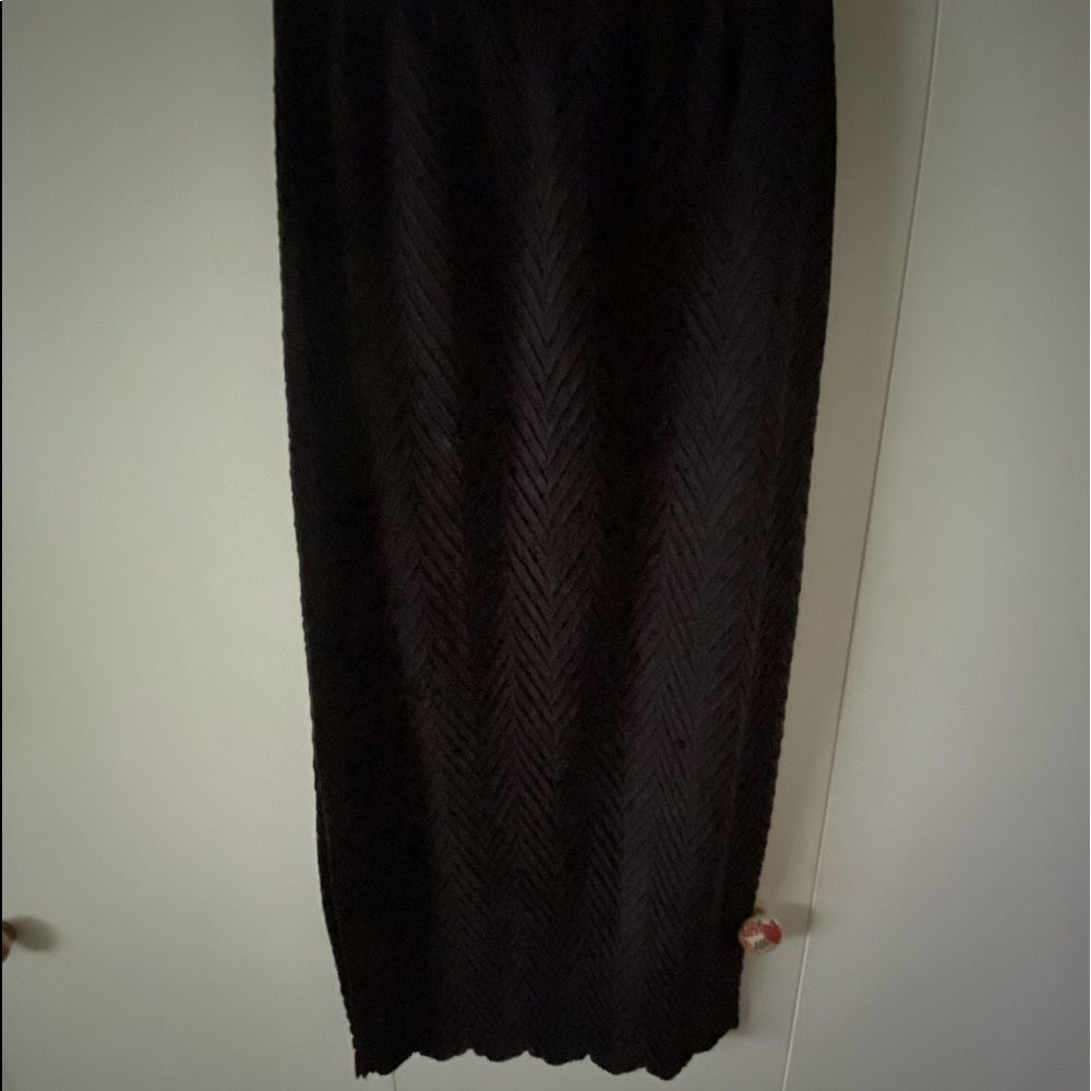 Komarov Slim Black Skirt, scalloped hem.